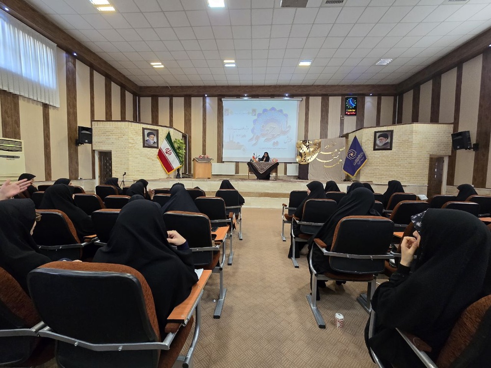 برگزاری همایش طلیعه حضور استان یزد با حضور طلایه‌داران طلبگی در قم