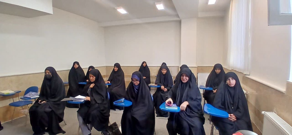 برگزاری کارگاه مهارت‌های پژوهشگری در مدرسه علمیه فاطمه‌الزهرا