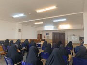 بازدید مدیریت محترم حوزه‌های علمیه خواهران استان مرکزی از مدرسه علمیه آشتیان