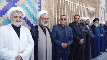 حضور  مدیر و طلاب حوزه علمیه خواهران استان یزد در راهپیمایی یوم‌الله ۱۳ آبان