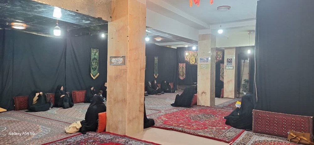مجلس عزاداری با حضور طلاب و بانوان شهرستان  زرندیه