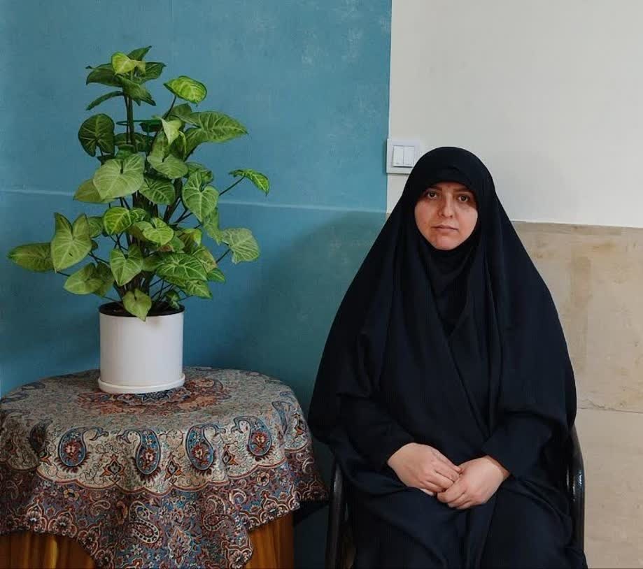 همزمانی سیزدهم آبان و سوگ حضرت زهرا (س)؛ رمز استمرار ایستادگی نسل جوان انقلابی