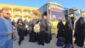 حوزه/ طلایه‌داران نور بدرقه شدند؛ طلاب سیکل حوزه‌های علمیه خواهران یزد عازم مناطق عملیاتی دفاع مقدس