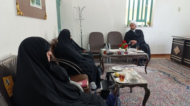 حضور در مدرسه علمیه فاطمه الزهرا (س) بم