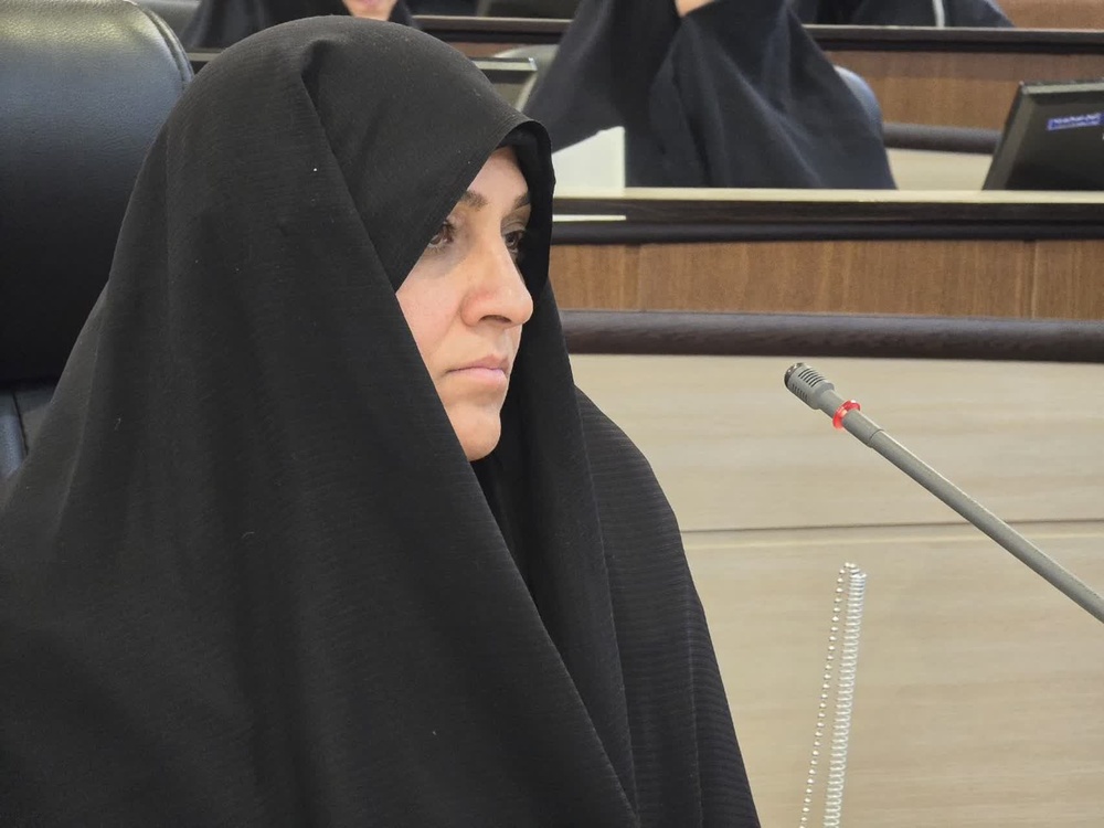 نشست بررسی آسیب‌های اجتماعی با حضور کارشناسان حوزه علمیه خواهران یزد برگزار شد+عکس