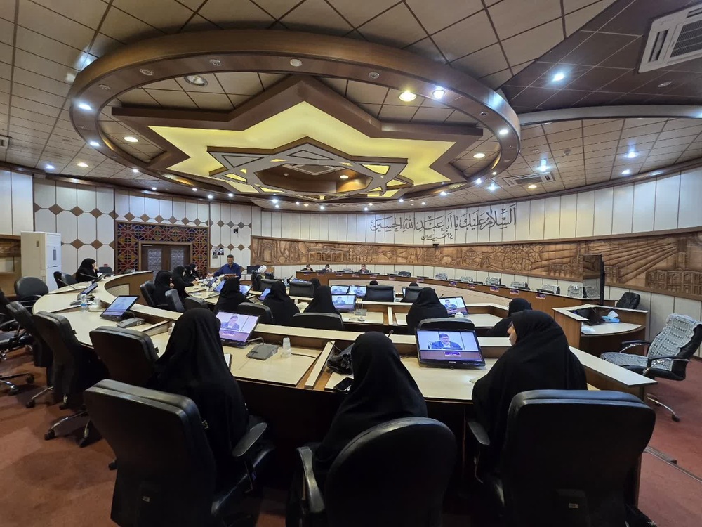 برگزاری نشست بررسی آسیب‌های اجتماعی با حضور کارشناسان حوزه علمیه خواهران یزد 