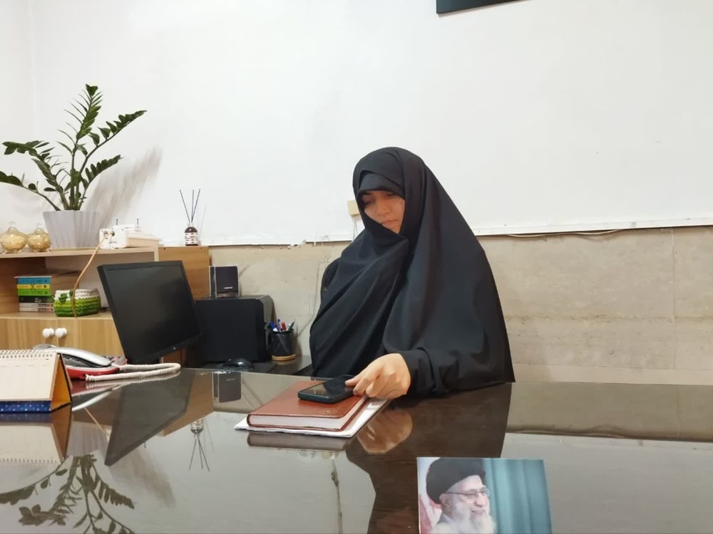 زن مجاهد، پاسدار ارزش‌های الهی در برابر تهاجم فرهنگی غرب است