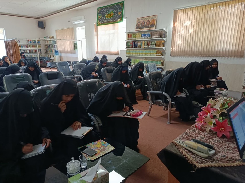 داستان ابزار تربیت عقل و احساس است