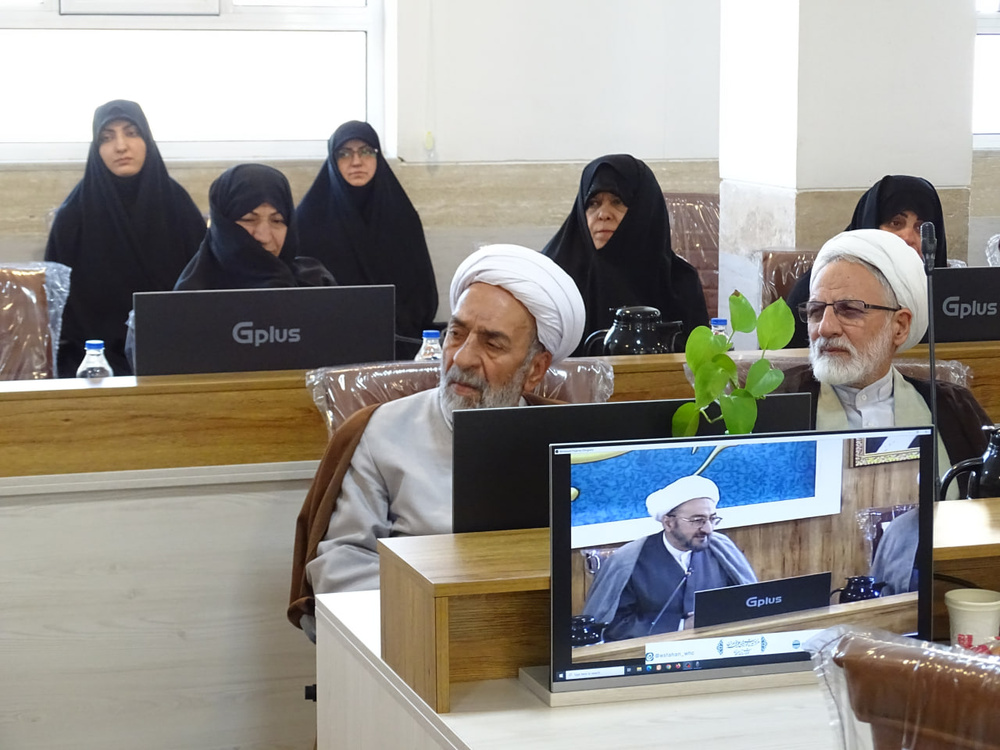 همایش هیأت امنای مدارس علمیه خواهران استان اصفهان با حضور معاون امور حوزه‌های کشور