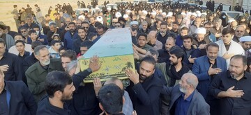 تصاویر/ مراسم تشییع و تدفین پیکر مطهر شهید گمنام در مدرسه علمیه خواهران حضرت آمنه(س) قم