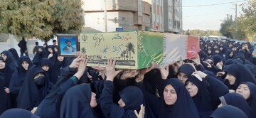 تصاویر/ مراسم تشییع و تدفین پیکر مطهر شهید گمنام در مدرسه علمیه خواهران حضرت آمنه(س) قم