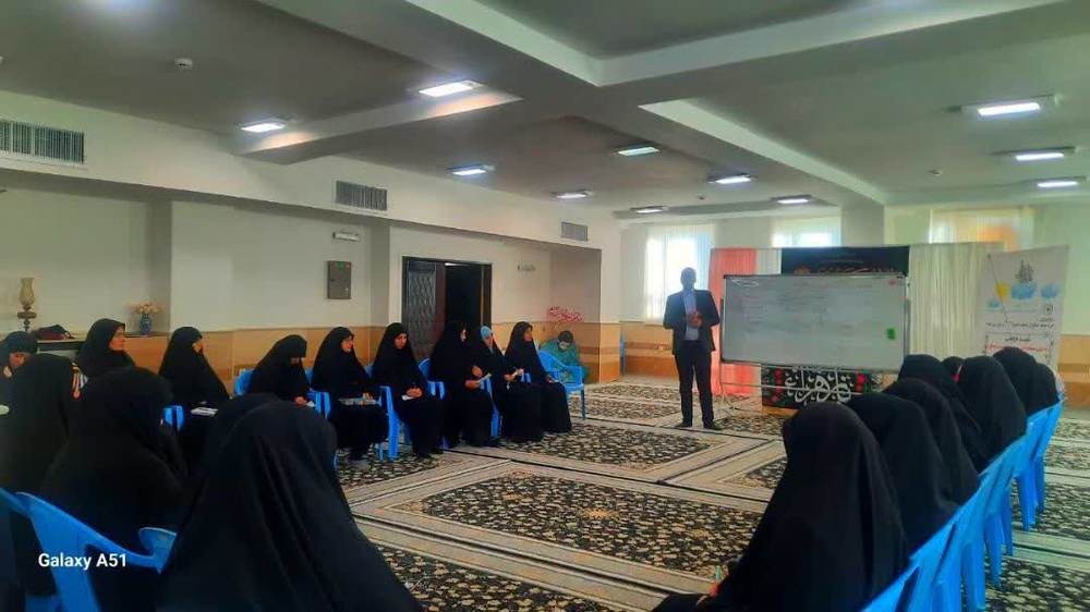 برگزاری نشست تخصصی در مدرسه علمیه کوهدشت