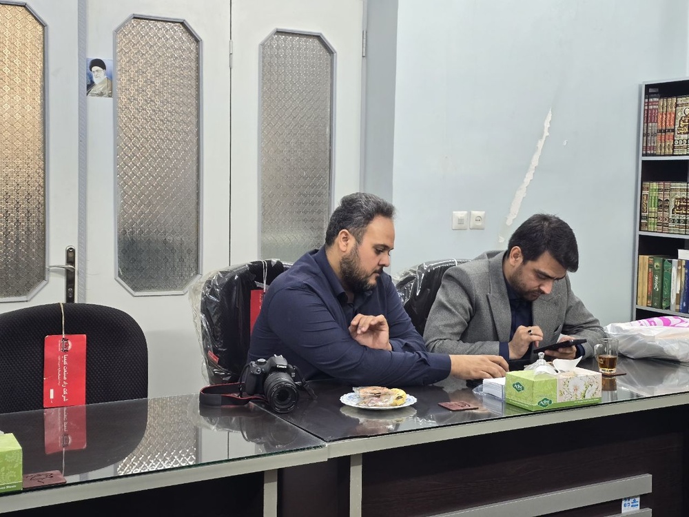 نشست مسئولان حوزه علمیه خواهران استان یزد با مسئولان نشر هاجر