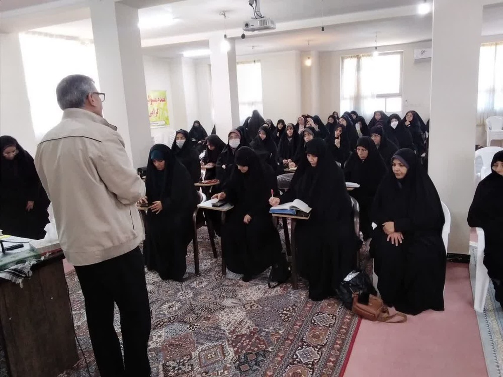 سرزنش تخریب کننده عزت نفس نوجوان است