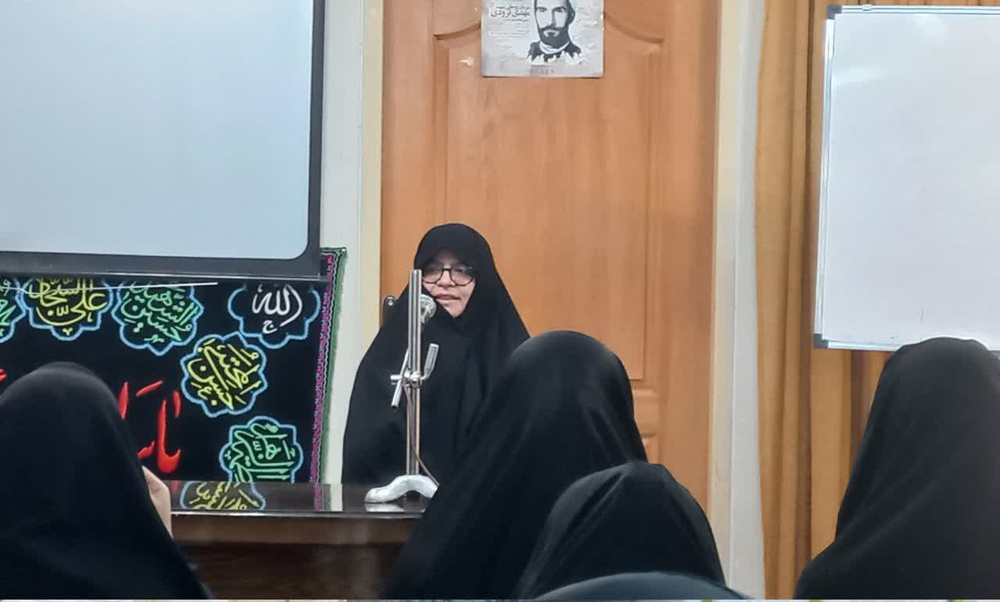 نماز، ستون دین و راه شبیه شدن به حضرت زهرا است