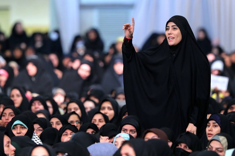 زن ایرانی؛ ستون پایداری تمدن ایران از هخامنشی تا مقاومت ۱۲ روزه