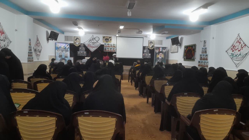 سوگواره وفات حضرت ام‌البنین(س) و تجلیل از مادران و همسران شهدا 