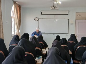 تصاویر/بازدید مدیریت حوزه علمیه خواهران استان مرکزی از مدرسه علمیه ساوه