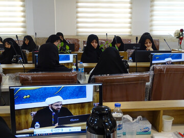 گزارش تصویری | نشست معاونین آموزش مدارس علمیه خواهران استان اصفهان