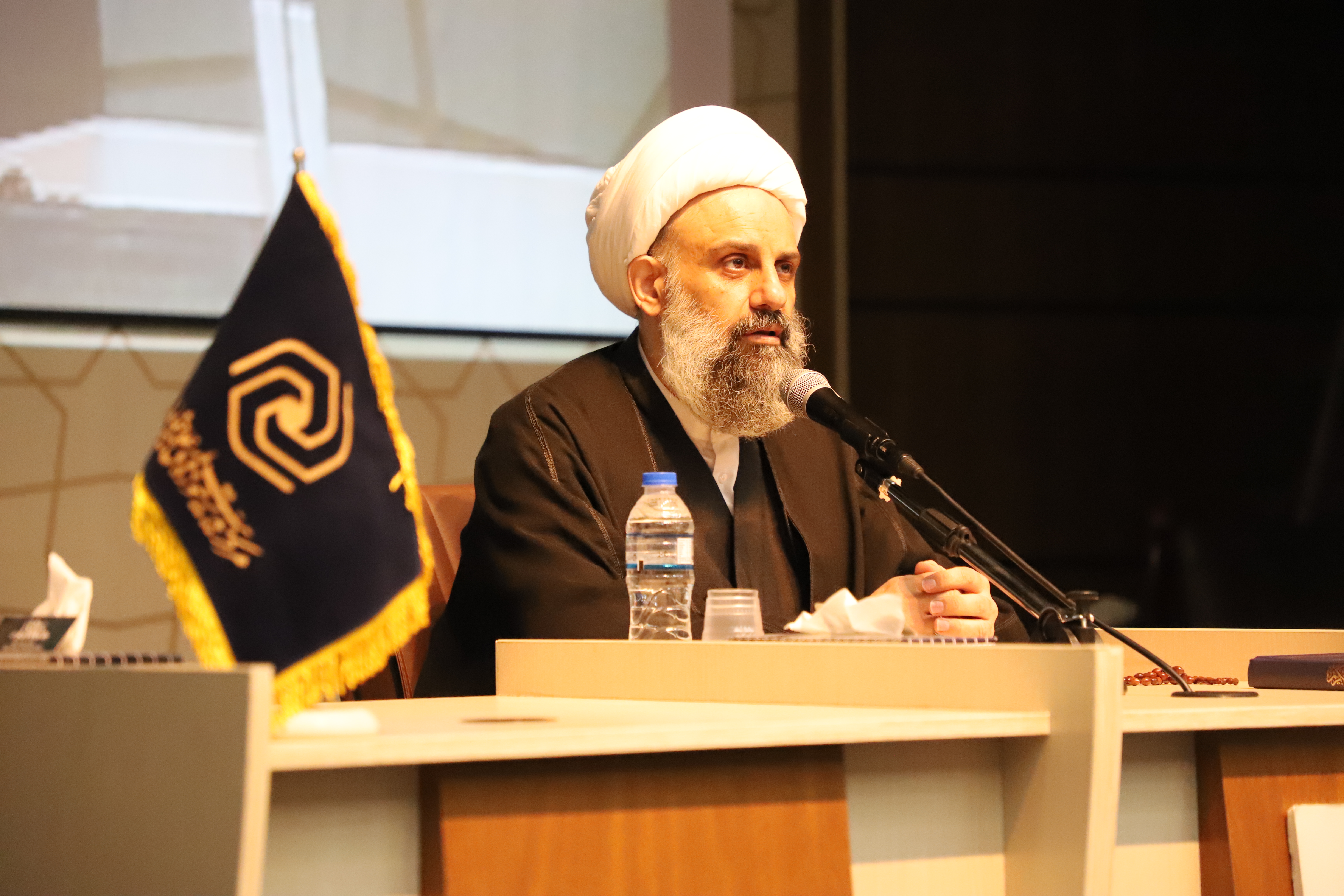 مهمترین عامل رشد پژوهش، انگیزهبخشی به طلاب است/ ضرورت نگاه آیندهپژوهانه در عصر هوش مصنوعی +تصاویر