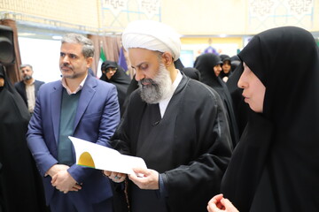 تصاویر/ برگزاری مراسم افتتاح دستاوردهای پژوهشی و آغاز به کار رادیو پژوهش حوزه‌های علمیه خواهران