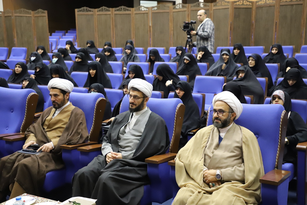 برگزاری اجلاس سراسری بزرگداشت هفته پژوهش حوزه‌های علمیه خواهران +تصاویر