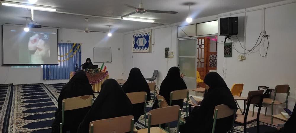 زندگی زهرایی یعنی ساده‌زیستی، قناعت، و در عین حال ایستادگی در راه حق