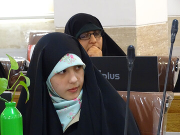 گزارش تصویری از برگزاری کرسی آزاداندیشی با موضوع: «ورود حکومت به مسئله حجاب؛ حق یا تکلیف؟» در اصفهان