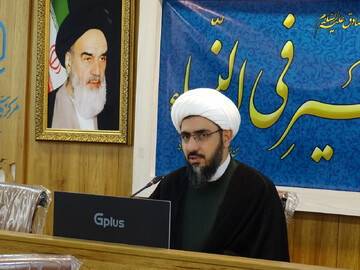 گزارش تصویری از برگزاری کرسی آزاداندیشی با موضوع: «ورود حکومت به مسئله حجاب؛ حق یا تکلیف؟» در اصفهان