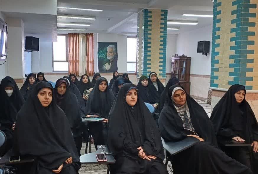 محبتِ عمیق مادری میتواند فرزندان را در مقابل بحرانها مقاوم سازد