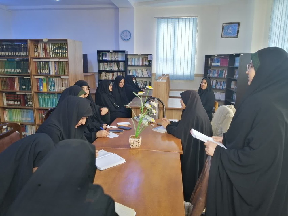 کارگاه آموزشی استفاده از ابزارهای هوش مصنوعی در مقاله‌نویسی در الشتر