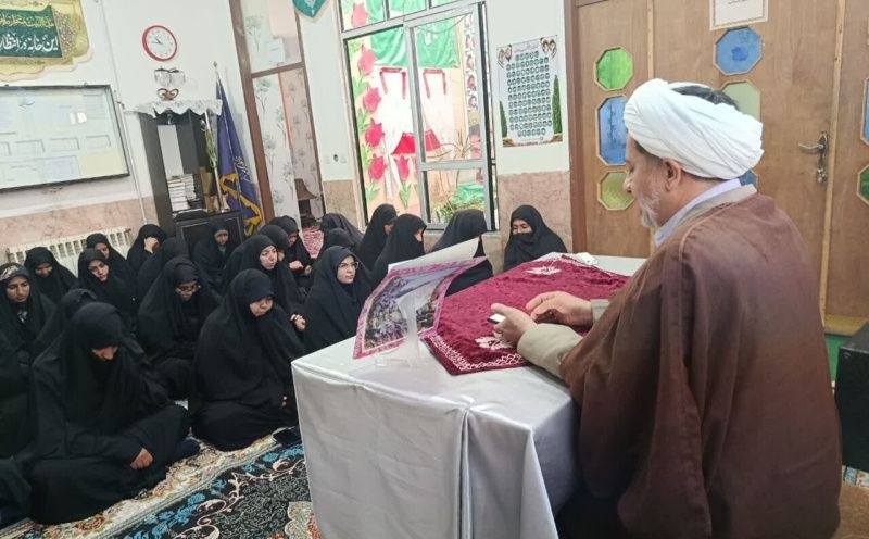 وابستگی به اقتصاد غربی مانع تحقق اقتصاد مقاومتی است