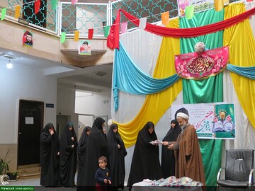 تصاویر/ نشست علمی-پژوهشی در مدرسه علمیه خواهران برازجان