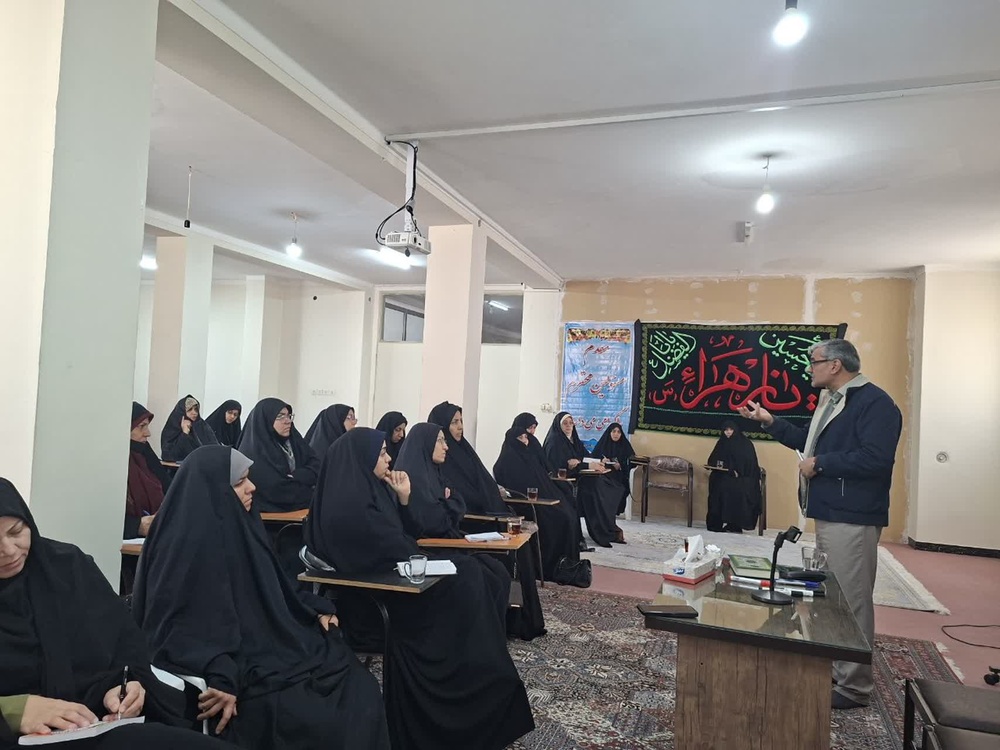 نوع رفتار والدین با فرزند اهمیت زیادی دارد