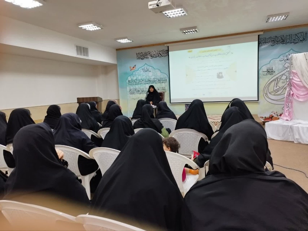 هدف از معاصرسازی شخصیت حضرت زهرا سلام الله علیها تنزل شخصیت ایشان نیست