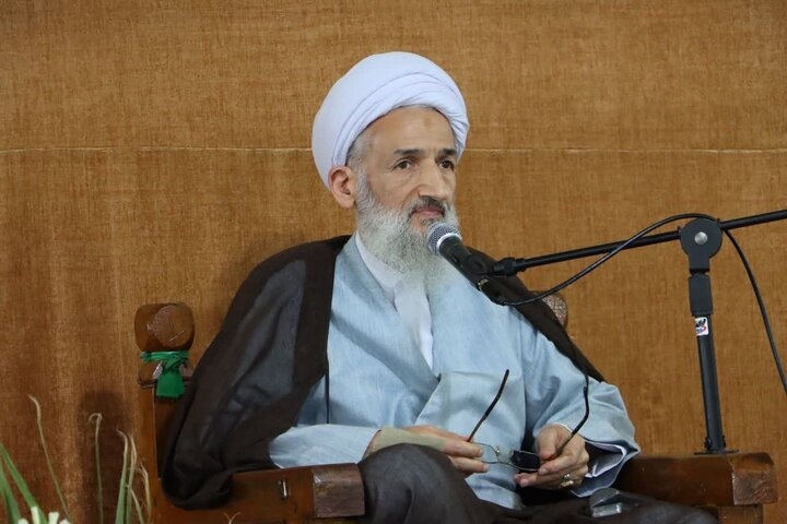 زن حقیقت محوری در مکتب فاطمی است