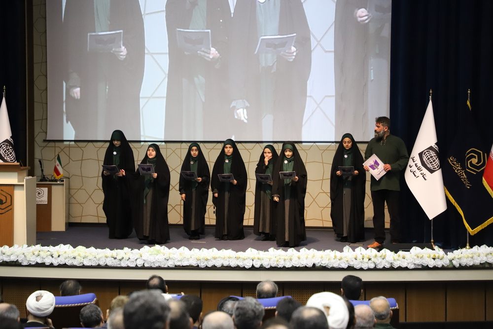 برگزاری دهمین اجلاس استانی نماز در حوزه‌های علمیه خواهران