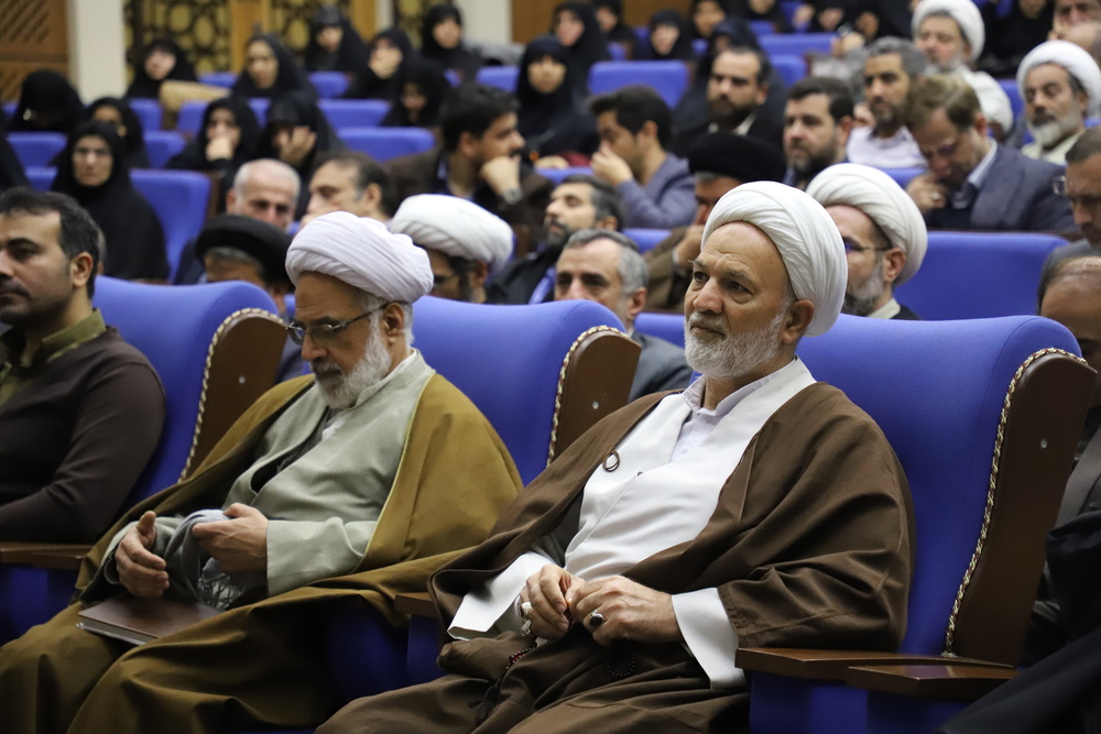 برگزاری دهمین اجلاس استانی نماز در حوزه‌های علمیه خواهران