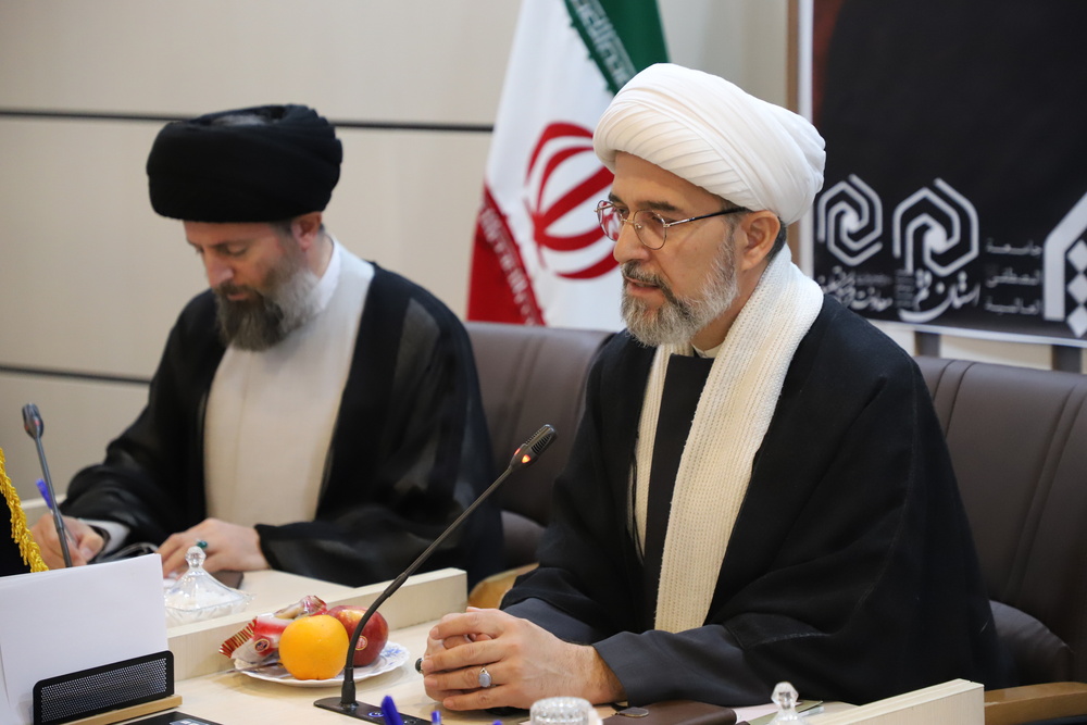 «شعر» یکی از مهمترین رسانههای انتقال معنا و فرهنگ از صدر اسلام تاکنون بوده است +تصاویر