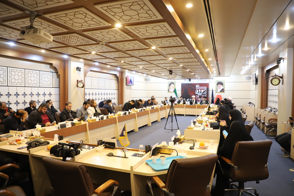 «شعر» یکی از مهم‌ترین رسانه‌های انتقال معنا و فرهنگ از صدر اسلام تاکنون بوده است +تصاویر