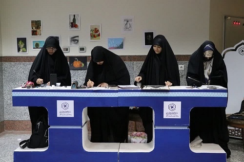 هنرنمایی طلاب مدرسه شهید حاجغفاری قم در اجلاس استانی نماز