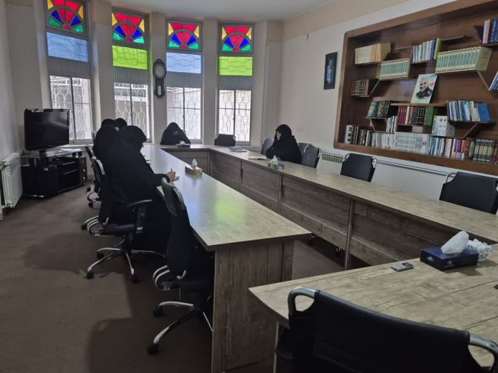 نهی از منکر از گناه فردی تا مقابله با استکبار جهانی ادامه دارد