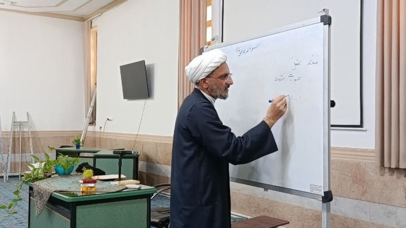 طلاب مراقب سرگرمیهای «مباح» باشند