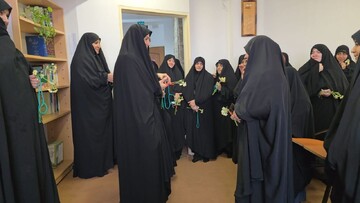 نشست مدیران مدارس علمیه خواهران استان یزد در مهریز