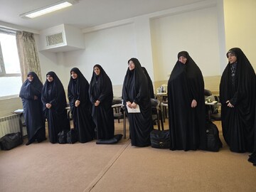 نشست مدیران مدارس علمیه خواهران استان یزد در مهریز