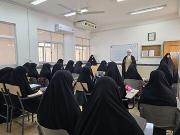 بازدید مدیر حوزه علمیه خواهران یزد از مدرسه علمیه حضرت زهرا(س) میبد+ تصاویر