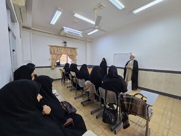 بازدید مدیر حوزه علمیه خواهران یزد از مدرسه علمیه حضرت زهرا(س) میبد+ تصاویر