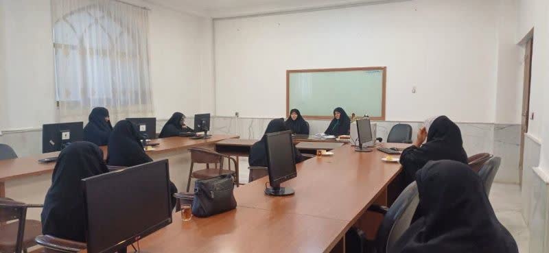 طلبه پویا نقش مؤثری در رشد جامعه ایفا می کند