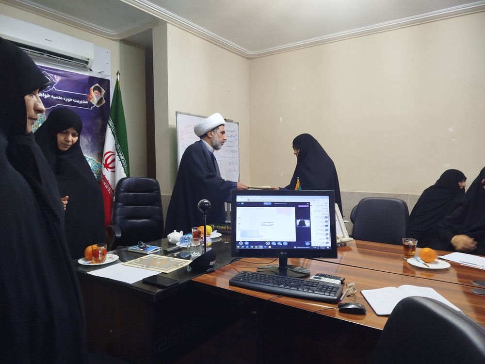 پژوهش باید به میدان جامعه بیاید؛ هر مقاله باید یک مسئله را حل کند