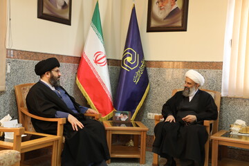 تصاویر/ دیدار نماینده ولی‌فقیه و امام جمعه زنجان با مدیر حوزه‌های علمیه خواهران